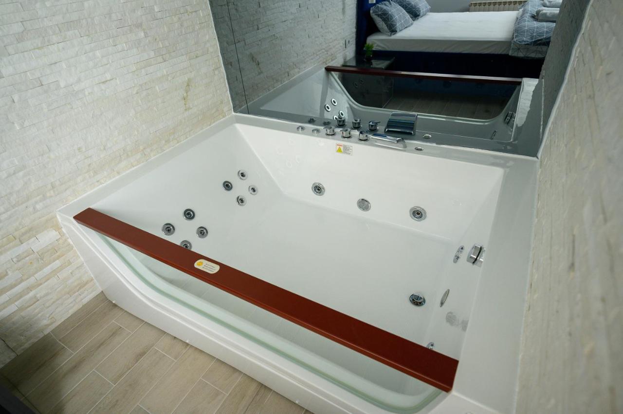 Spa Apartman Grand นิส ภายนอก รูปภาพ