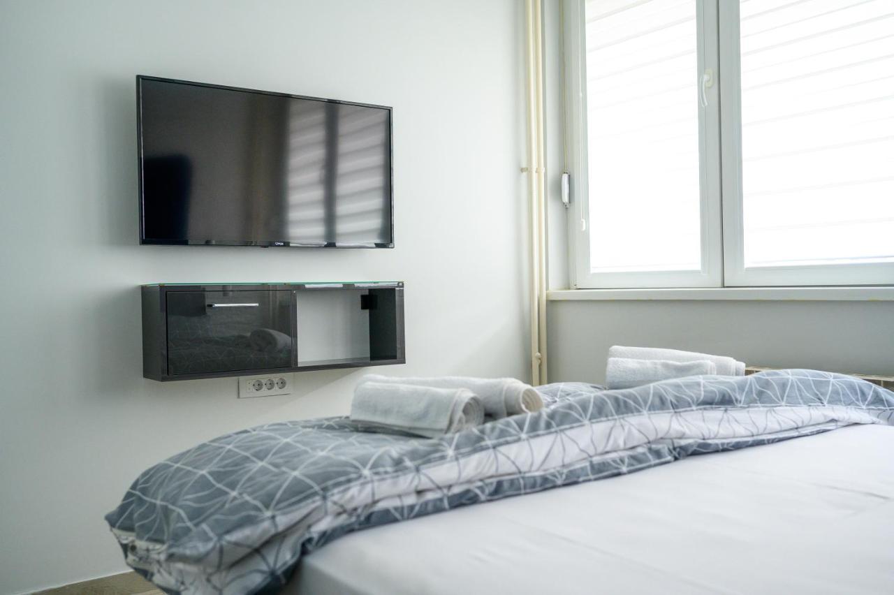 Spa Apartman Grand นิส ภายนอก รูปภาพ