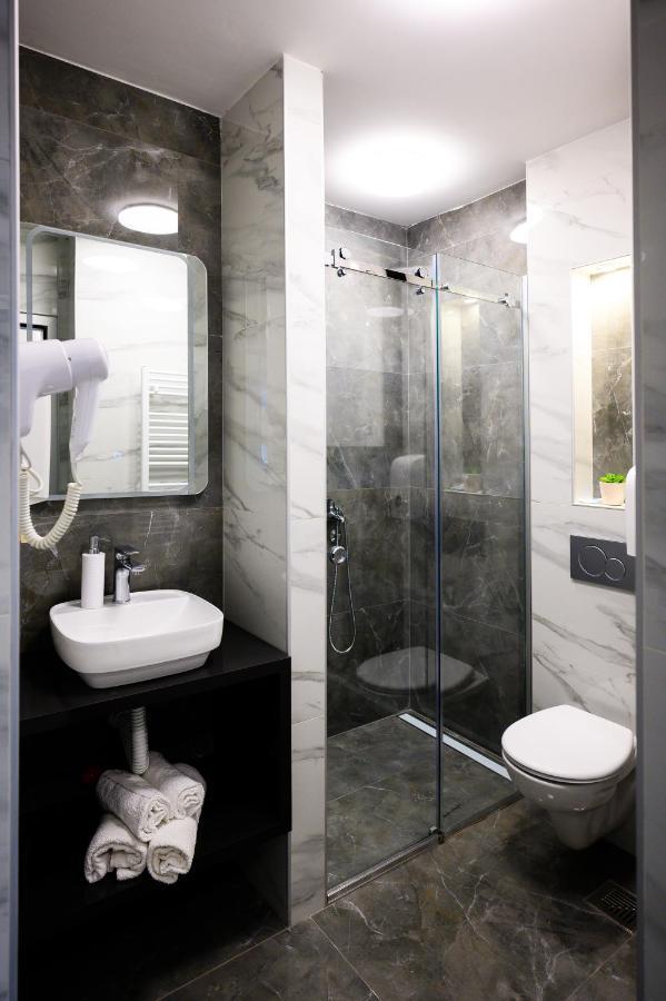 Spa Apartman Grand นิส ภายนอก รูปภาพ